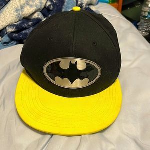 BATMAN METAL LOGO HAT. (SnapBack and one size)